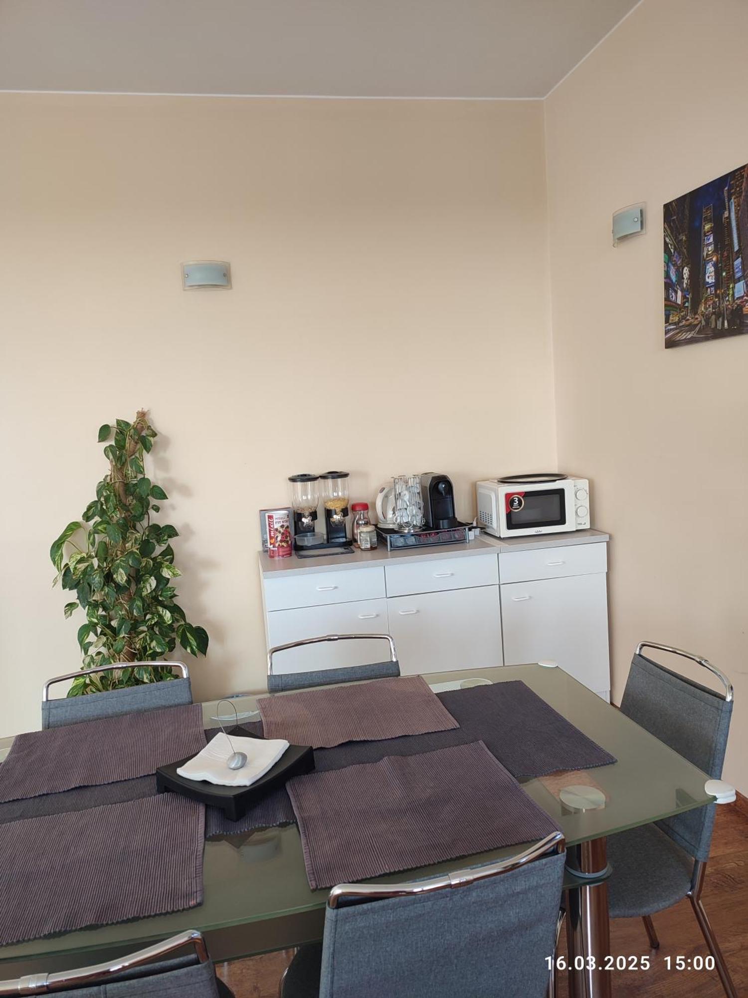 Villa Homestay Nad Helmrovkou Prague Extérieur photo